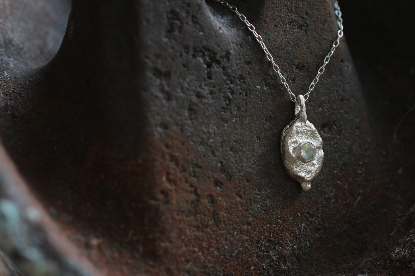 Silver Moon Pendant | Feldspar (Moonstone)