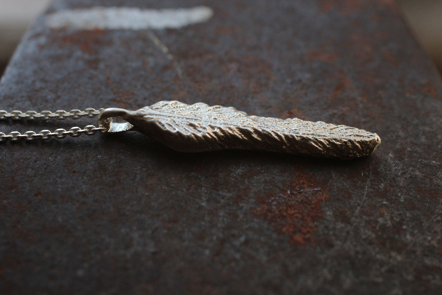 Kazekiri Feather Pendant | Silver