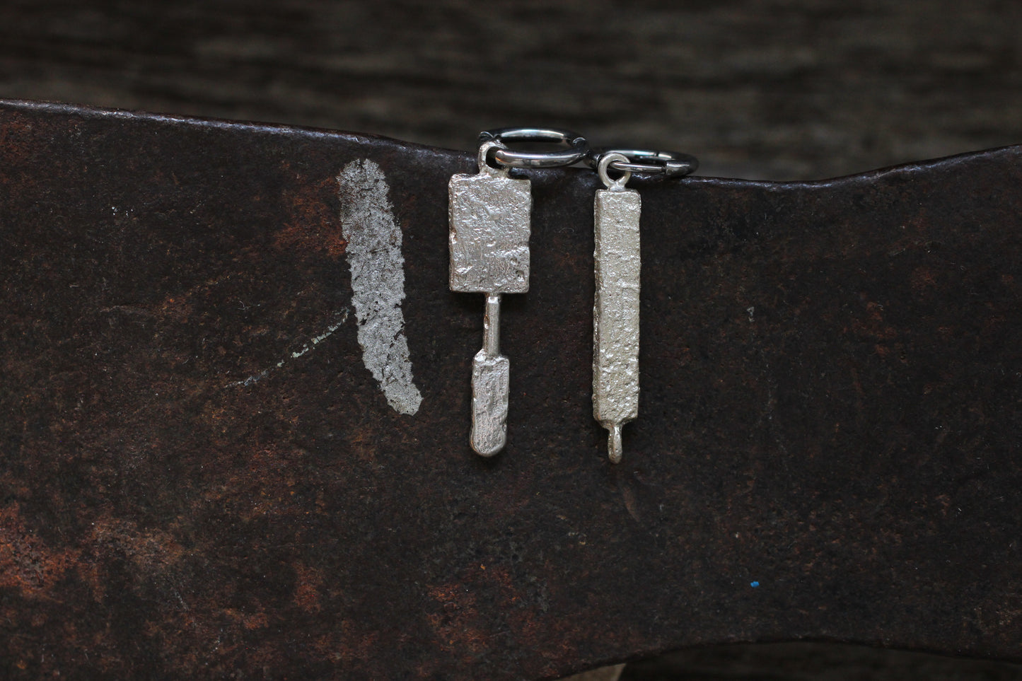 Evanesce Series Earrings #1 | Plain