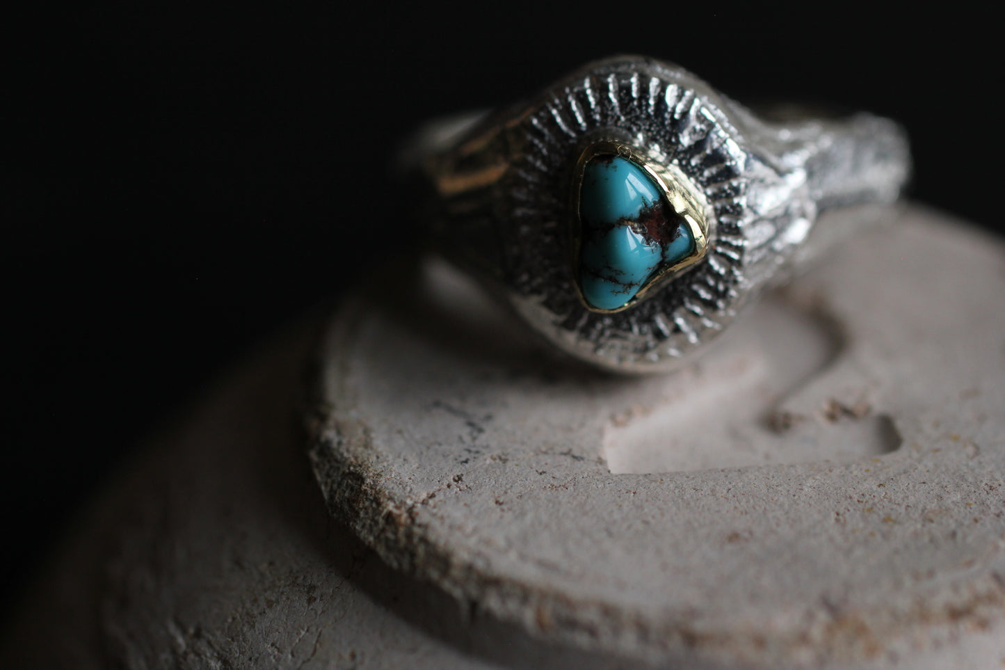 Melt Sun series | Apach Blue Turquoise | 18K Gold bezel & Silver950