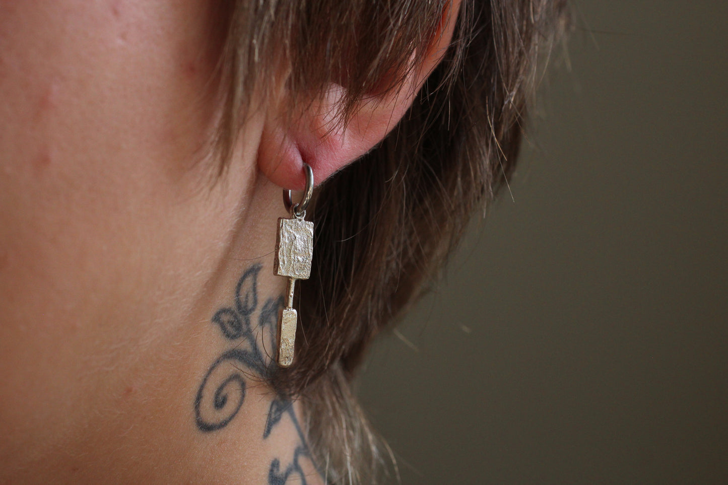 Evanesce Series Earrings #1 | Plain