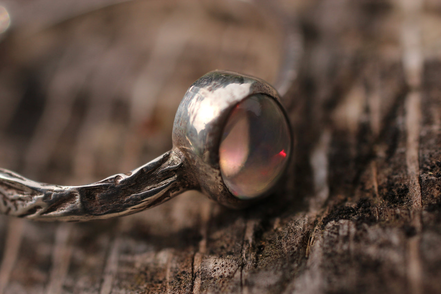 Glass Opal Ring 